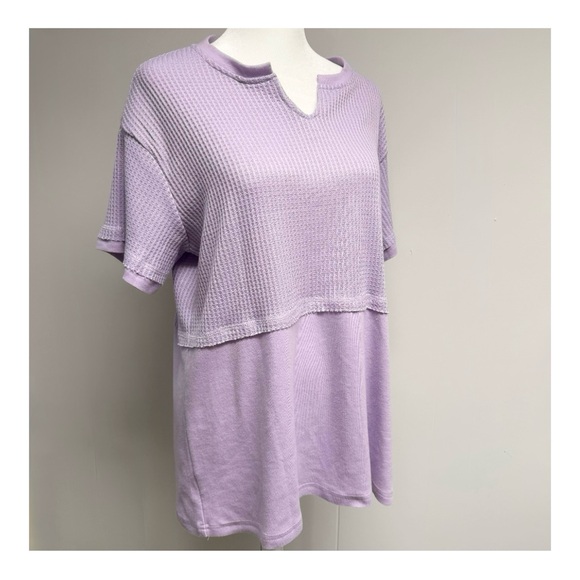 **DONATED** Women's Lavender Short Sleeve Waffle Top - Picture 2 of 5